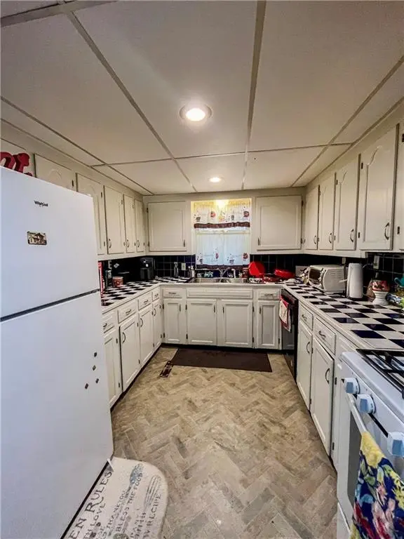 1206 Grand AVE, Parsons, KS 67357