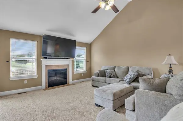 3217 N 124th ST Kansas City, KS 66109