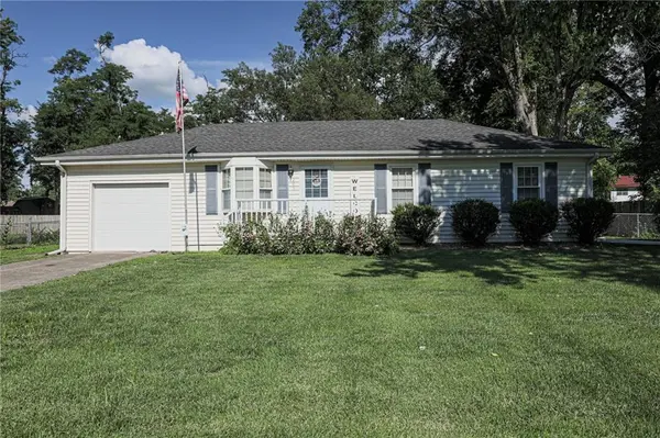 205 Hostetter ST,  Buckner,  MO 64016