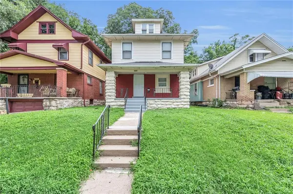 2833 Olive ST, Kansas City, MO 64109