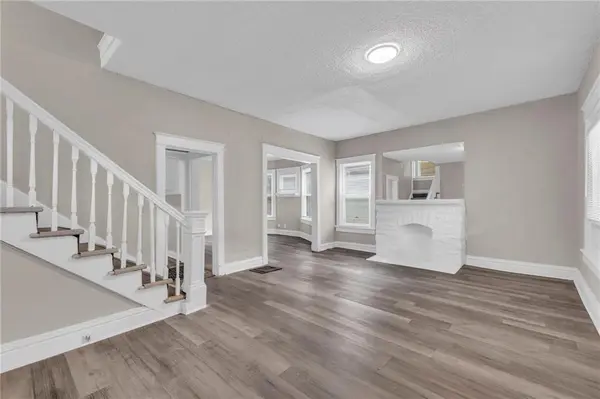 2833 Olive ST, Kansas City, MO 64109