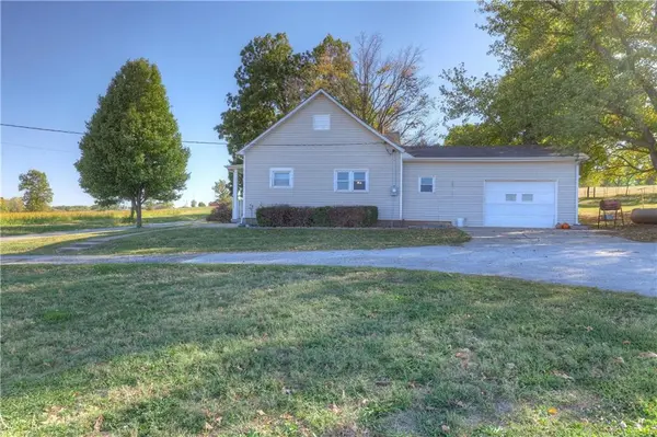 377 NW 130th LN, Liberal, MO 64762