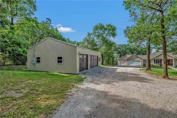 210 E 34th ST, Galena, KS 66739