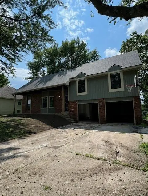 1004 todd ST, Cameron, MO 64429