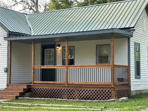 80 S Douglas ST, Kingston, MO 64650