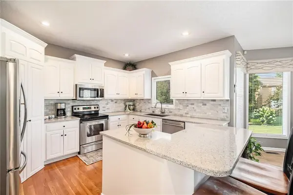 13716 Bradshaw ST Overland Park, KS 66221
