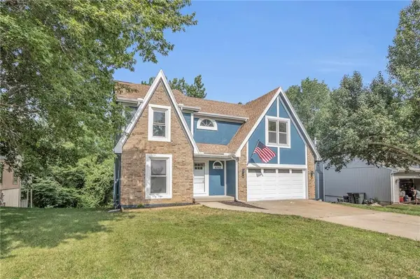 6502 NW Sioux DR, Parkville, MO 64152