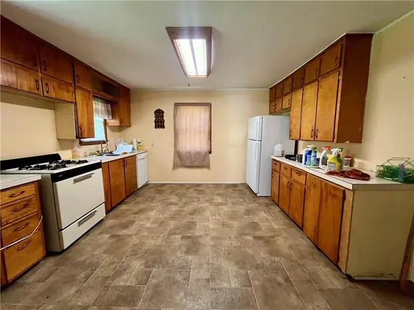 706 Huston AVE, Altamont, KS 67330
