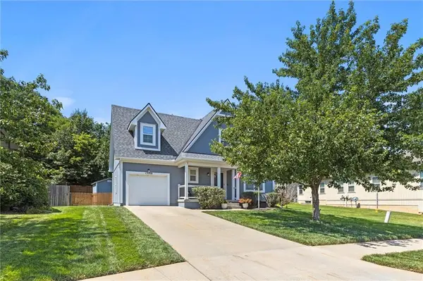 13708 Leigh DR, Bonner Springs, KS 66012