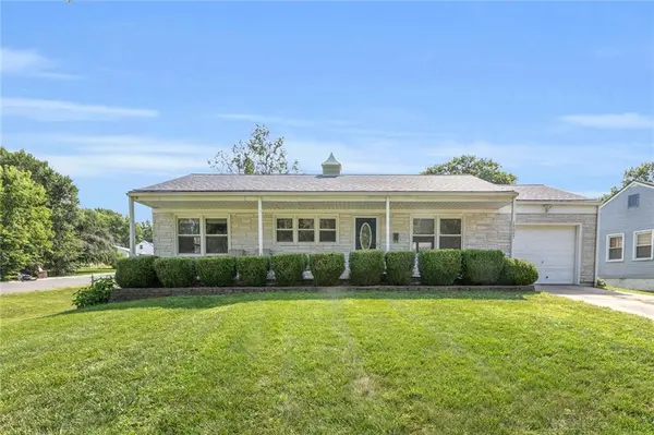 15007 Bellaire AVE, Grandview, MO 64030