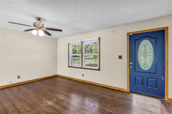15007 Bellaire AVE, Grandview, MO 64030