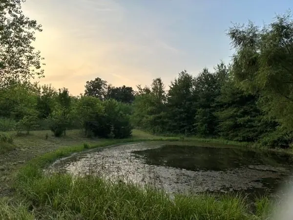 S Old Drum RD, Garden City, MO 64747