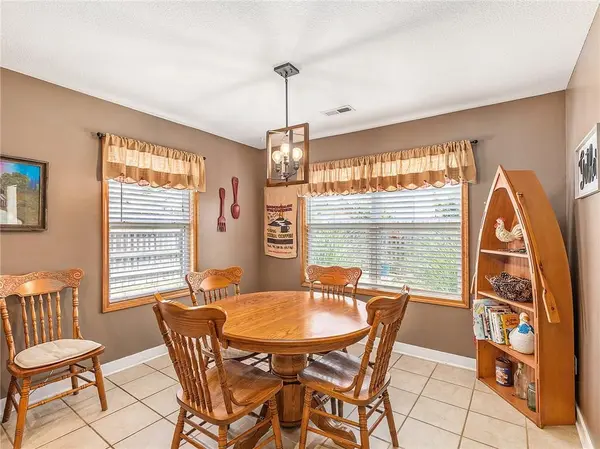 18935 S Oak ST, Belton, MO 64012