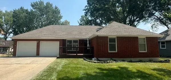 609 NE Independence AVE, Lee's Summit, MO 64063