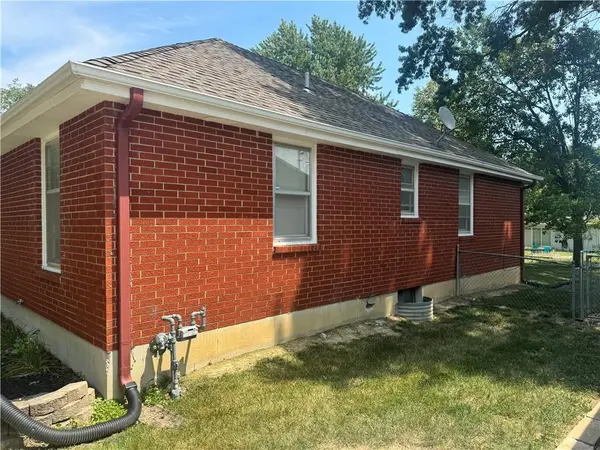 609 NE Independence AVE, Lee's Summit, MO 64063
