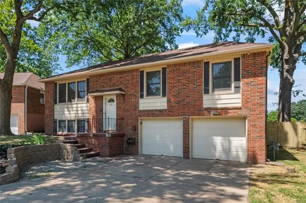 14236 E 35th TER #S, Independence, MO 64055
