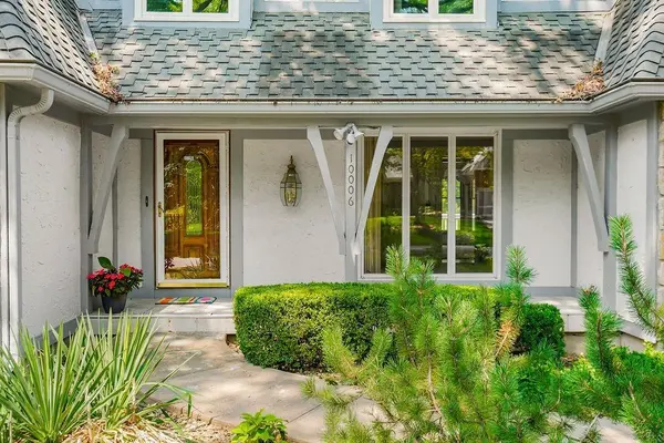 10006 W 121st ST, Overland Park, KS 66213