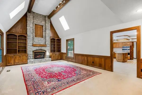 10006 W 121st ST, Overland Park, KS 66213