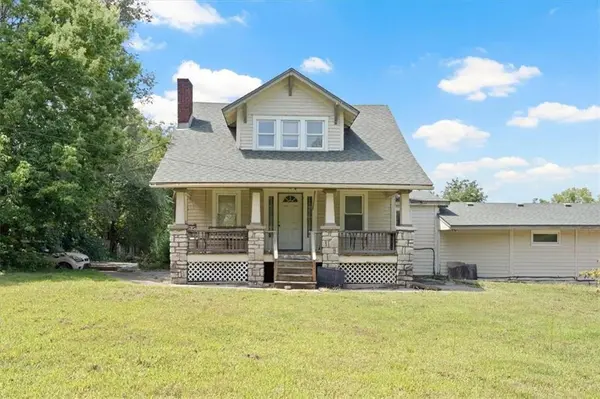 6540 James A Reed RD, Kansas City, MO 64133