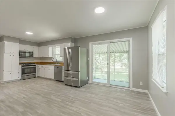 721 S Hudson ST, Buckner, MO 64016