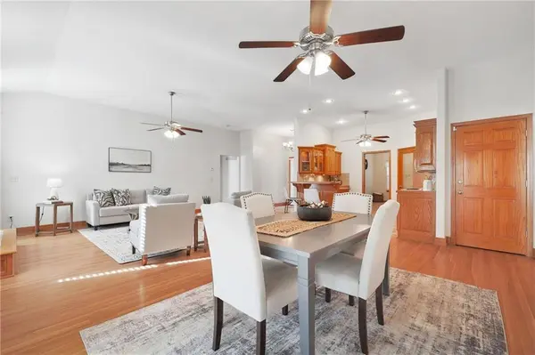 2126 NE Sparta DR Blue Springs, MO 64029