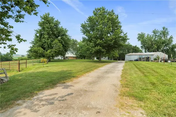 1615 N Outer Belt RD, Levasy, MO 64088