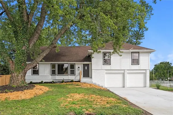 10021 Knox DR, Overland Park, KS 66212