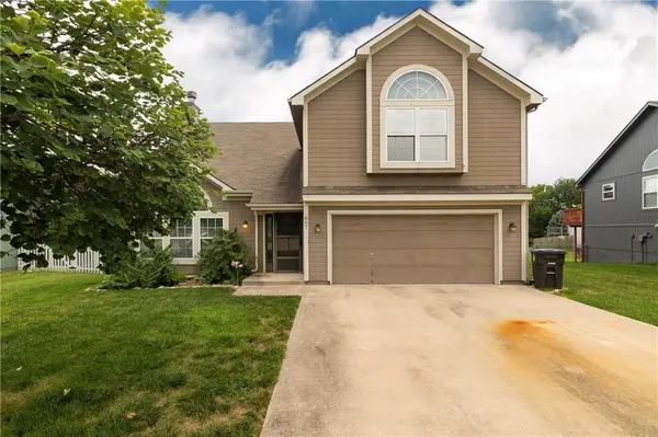 807 Givan AVE,  Belton,  MO 64012