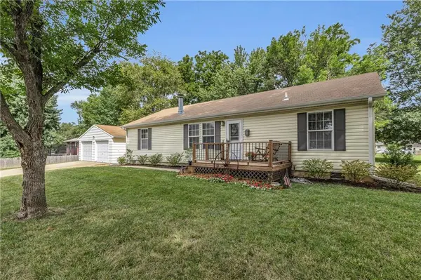 4706 E 138th TER, Grandview, MO 64030