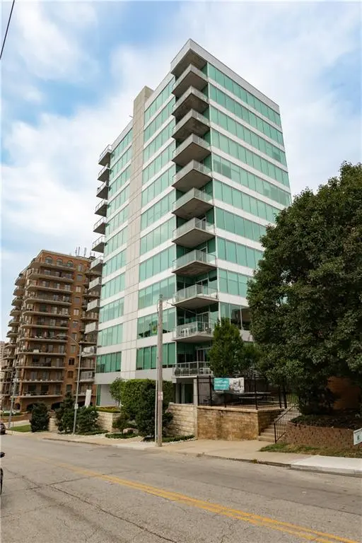4646 BROADWAY ST #4N, Kansas City, MO 64112