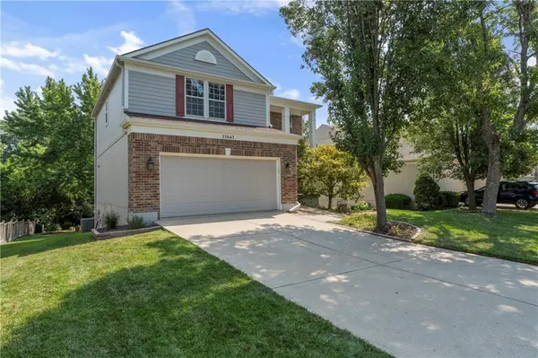 15643 S Blackfoot ST, Olathe, KS 66062