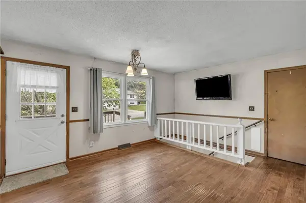 205 Brent RD, Belton, MO 64012