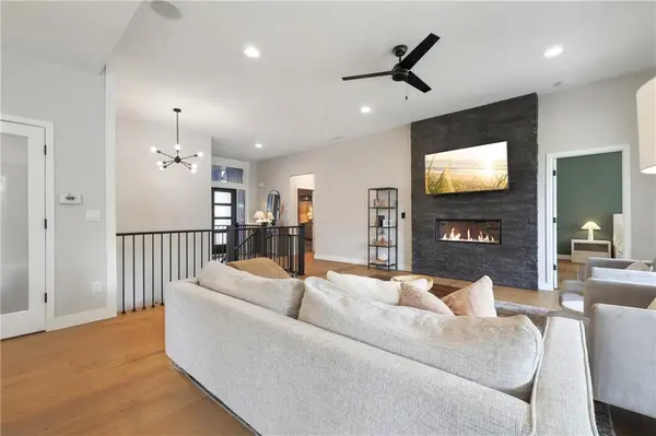 1293 NW Lindenwood DR Grain Valley, MO 64029