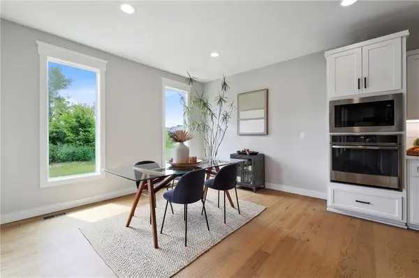 1293 NW Lindenwood DR Grain Valley, MO 64029