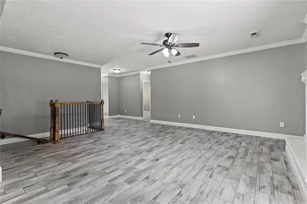 1610 Sunset DR, Kearney, MO 64060