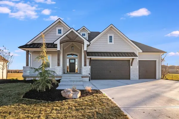 1805 Halls Creek AVE, Raymore, MO 64083