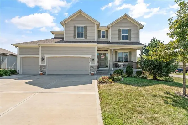 2500 NE Wheatley DR, Blue Springs, MO 64029