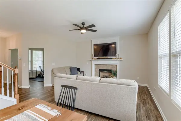 7915 N Lister AVE, Kansas City, MO 64119