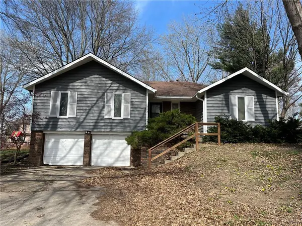 103 SW Lexington DR, Blue Springs, MO 64014