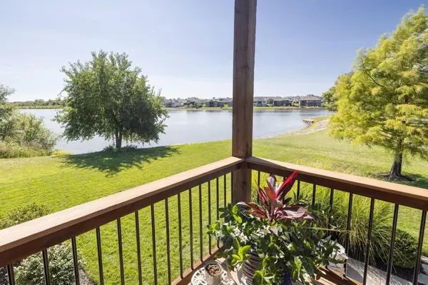 4306 N 141st PL, Basehor, KS 66007