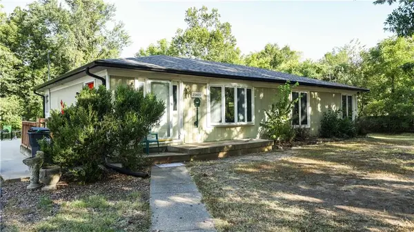 29405 E AA hwy HWY, Blue Springs, MO 64014