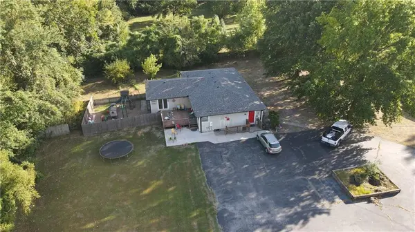 29405 E AA hwy HWY, Blue Springs, MO 64014