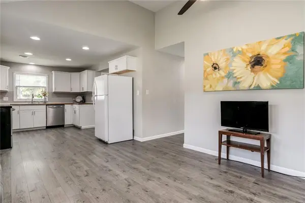 8017 Berger AVE, Kansas City, KS 66111