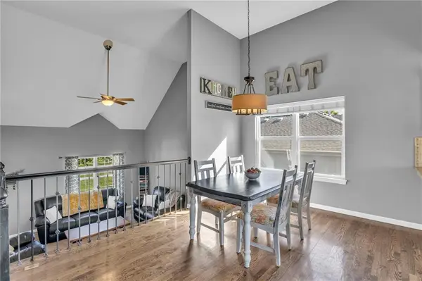 20943 W 224th ST, Spring Hill, KS 66083