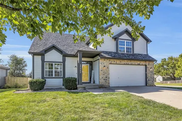 20943 W 224th ST, Spring Hill, KS 66083