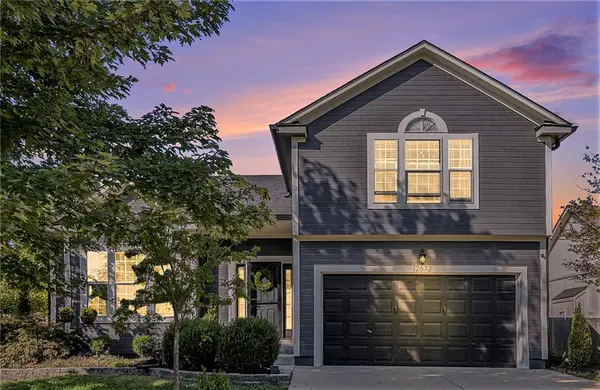 12672 S Race ST, Olathe, KS 66061