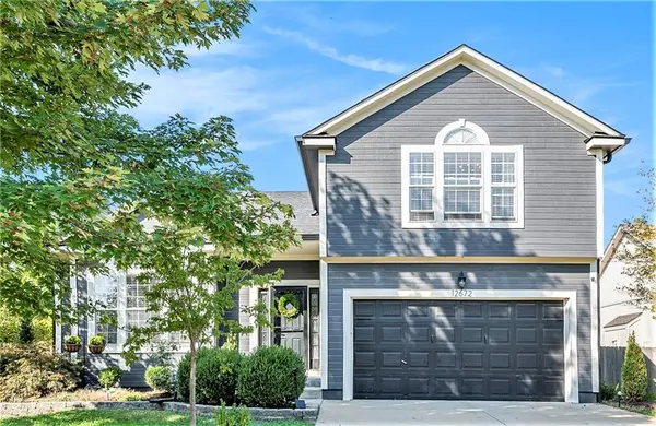 12672 S Race ST, Olathe, KS 66061