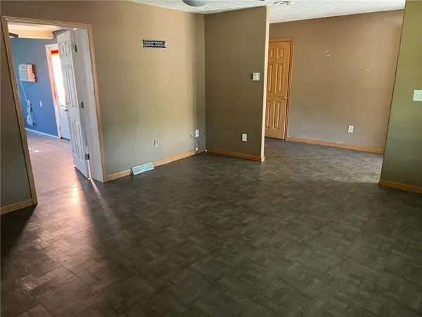 12035 S Main ST, Richards, MO 64778