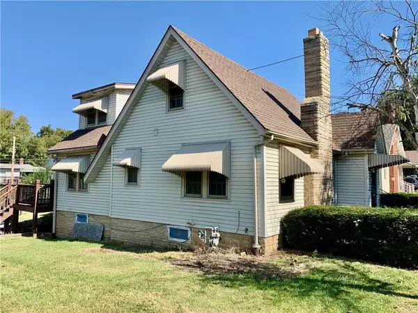 2425 Penn ST, St Joseph, MO 64507