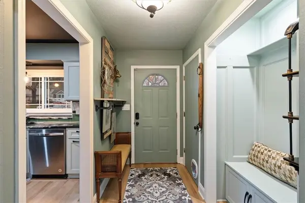 16507 W 142nd PL, Olathe, KS 66062